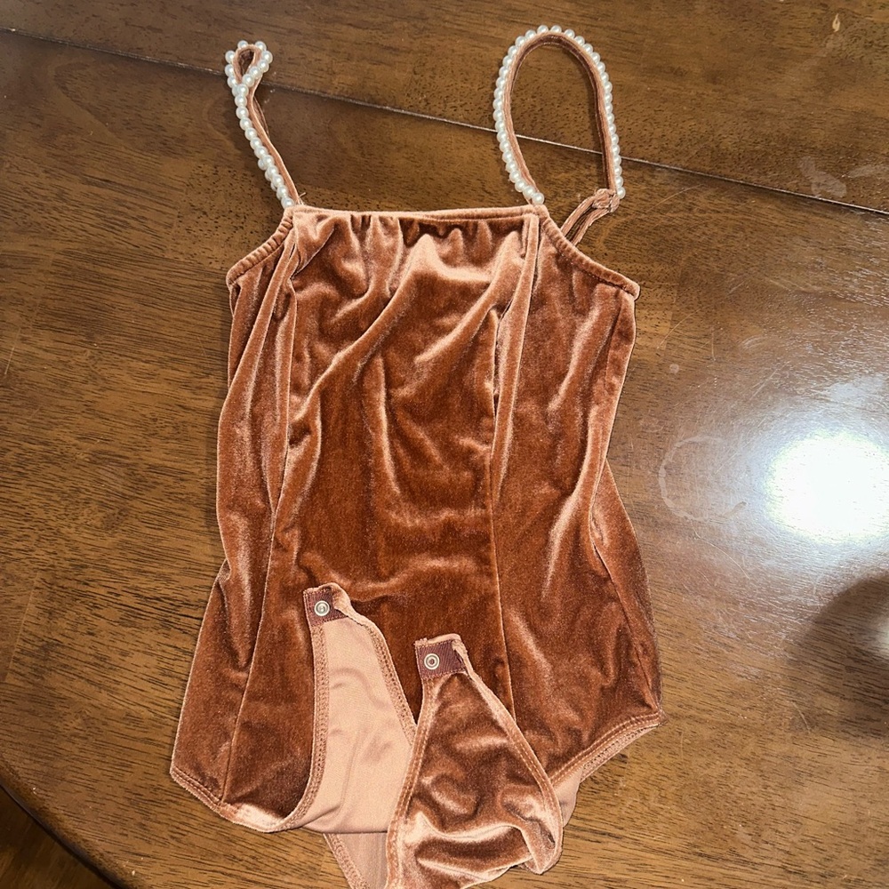 Velvet Forever 21 Pearl Bodysuit - Picture 2 of 4